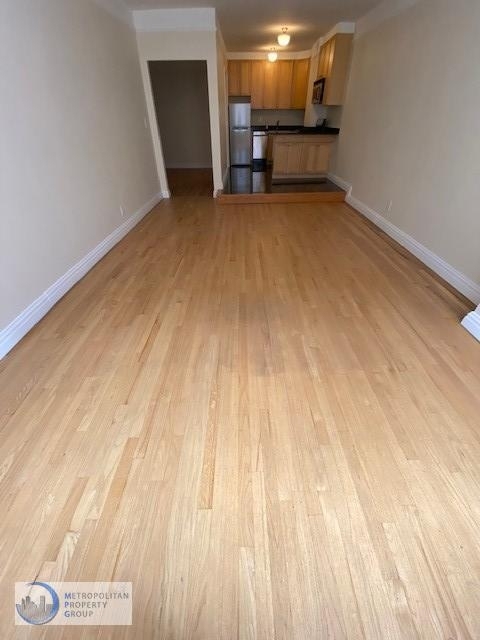 East 67th Street - Photo 5