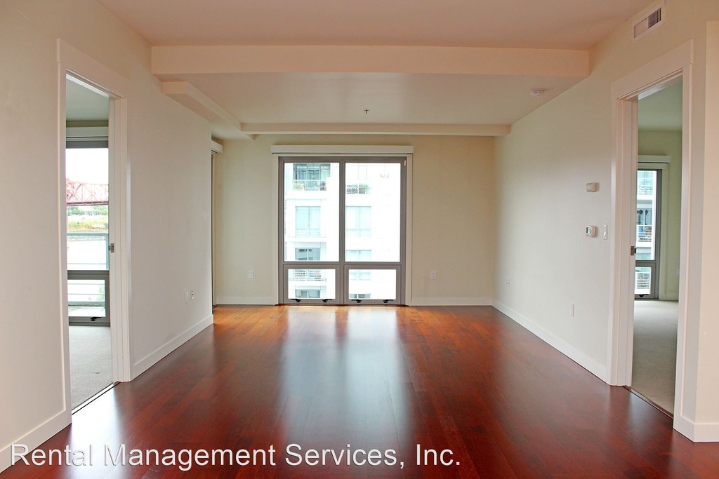 1310 Nw Naito Parkway #404 - Photo 6