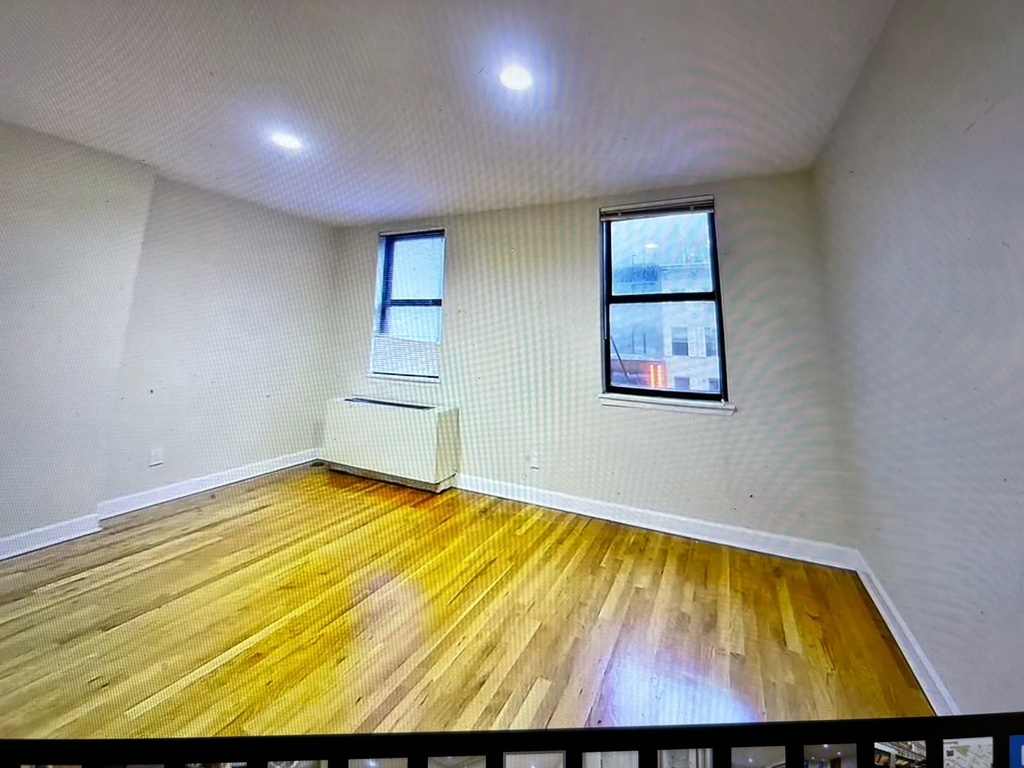 243 East 53rd Street - Photo 13