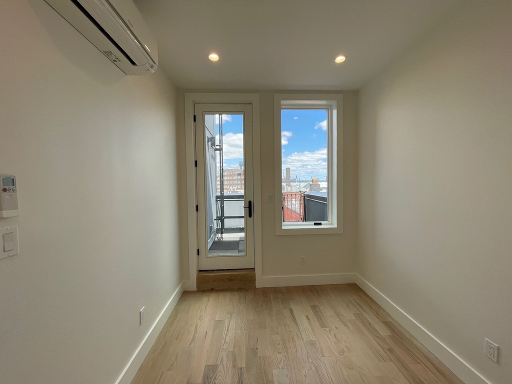 123 Parkside Avenue - Photo 6