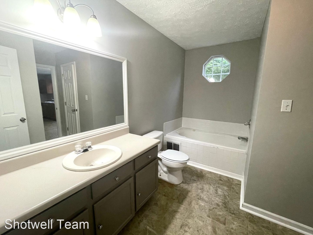 1629 Romulus Ln - Photo 8