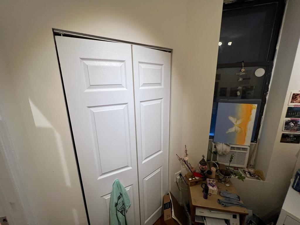 447 West 37th Street - Photo 8