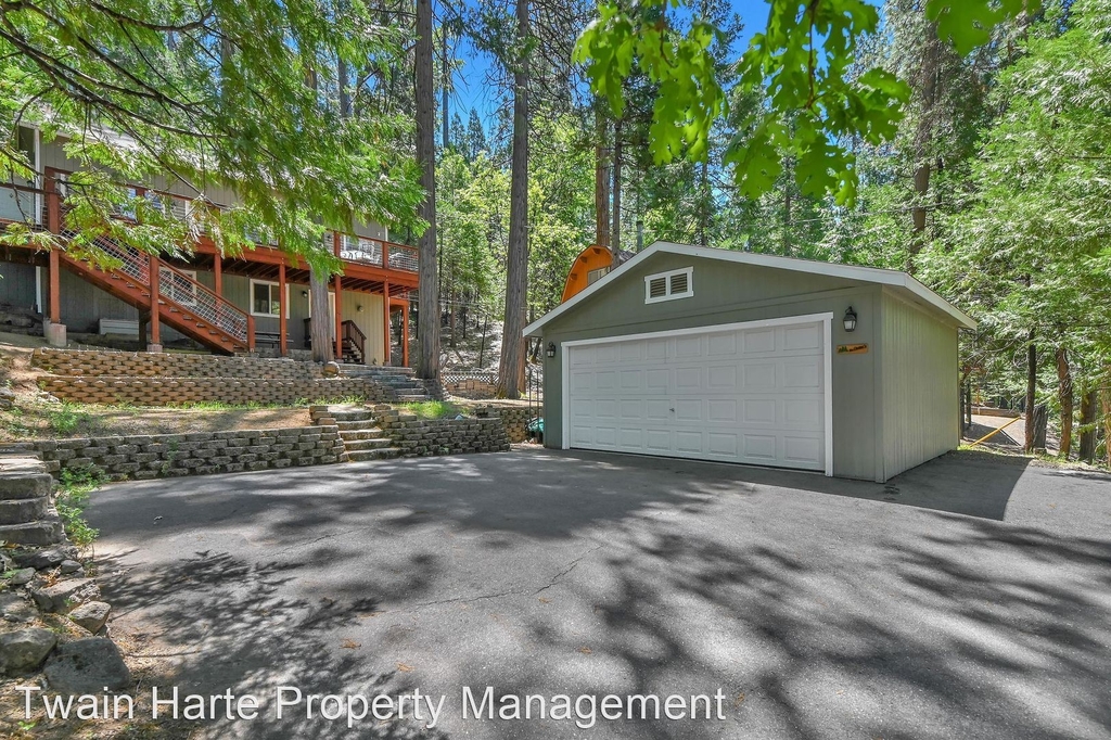 22583 Spruce Drive - Photo 67