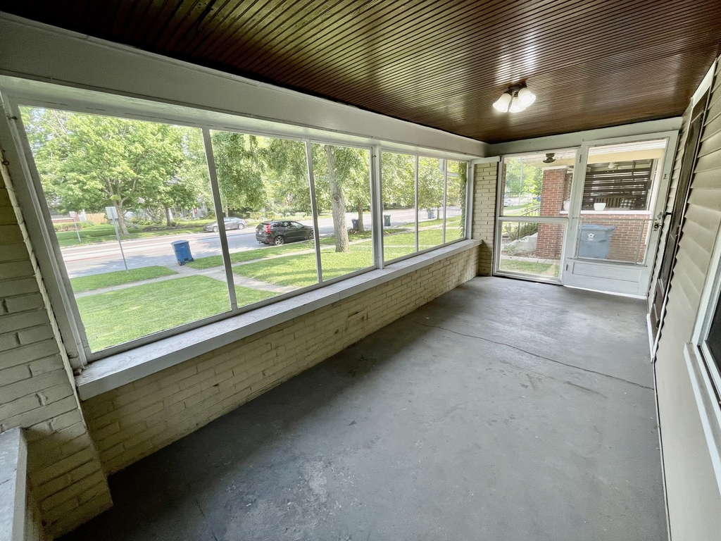 5550 N College Avenue - Photo 3