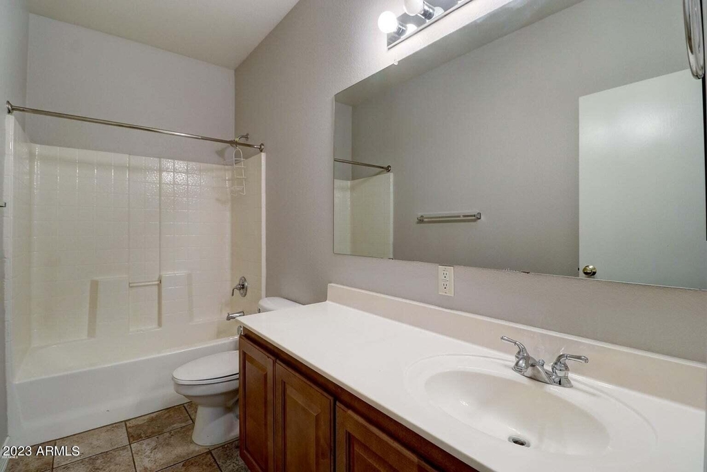 2608 E Waterview Court - Photo 20