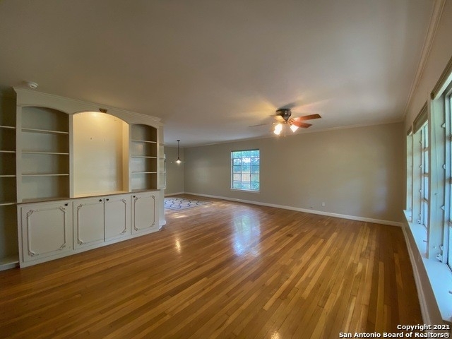 1004 Ivy Ln - Photo 5