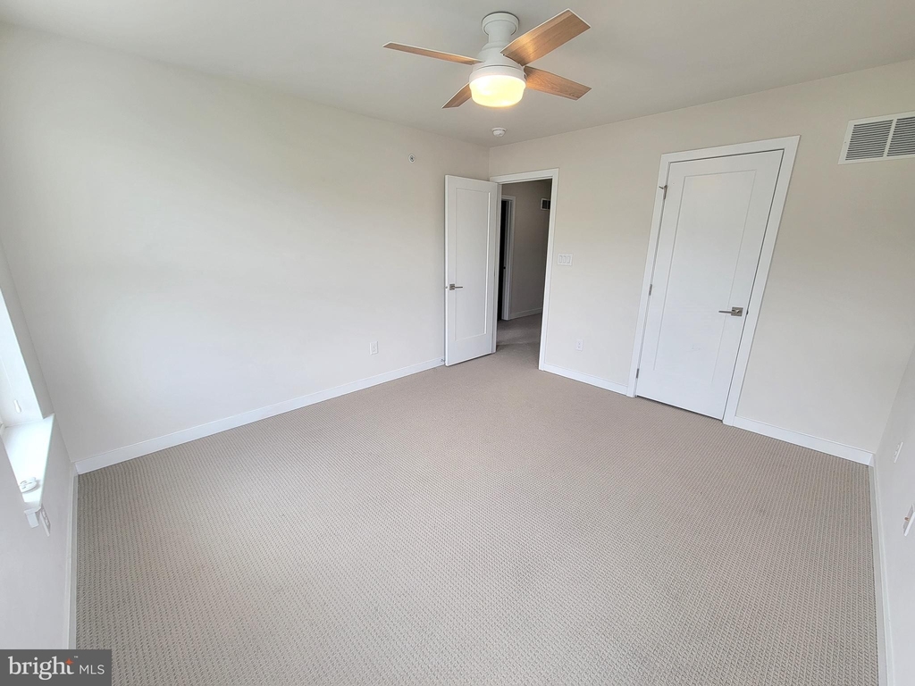 423 Wynstone Court - Photo 19