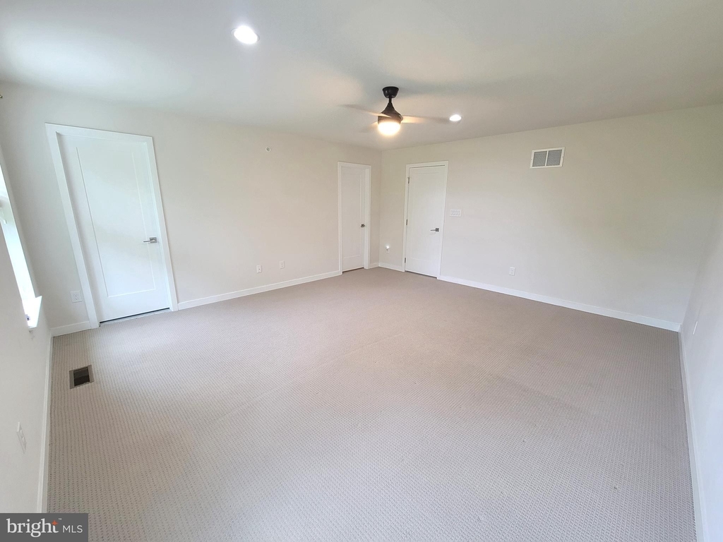 423 Wynstone Court - Photo 23