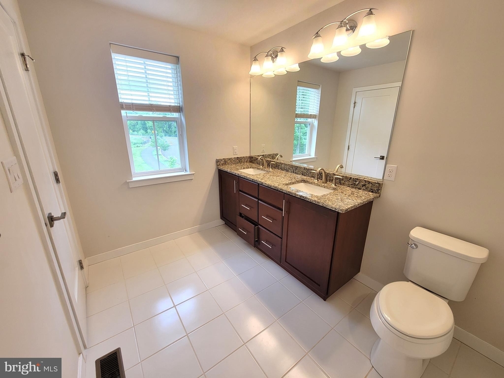 423 Wynstone Court - Photo 26