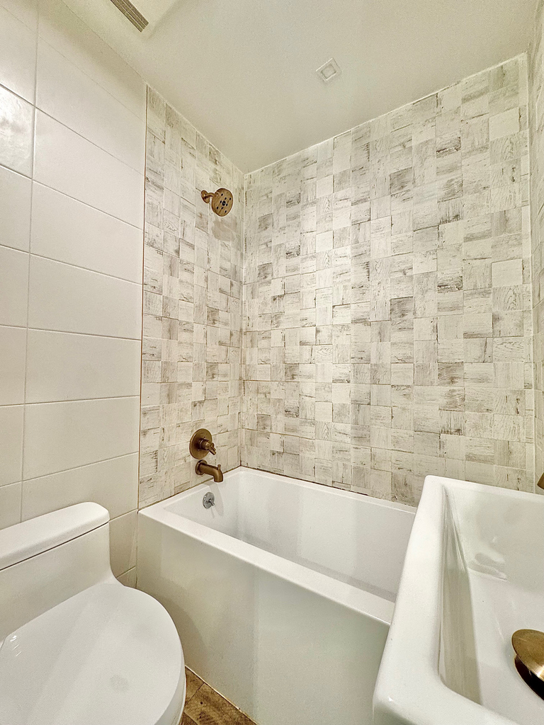 961 Seneca Avenue - Photo 9