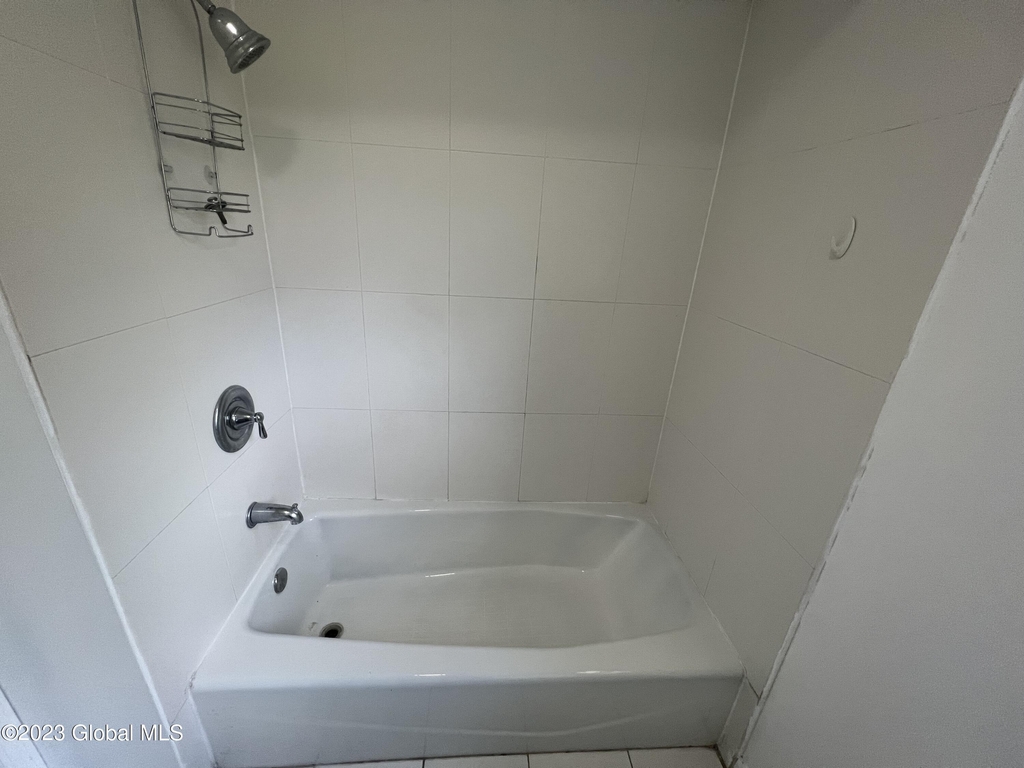 11-21 Ashdown Road - Photo 12