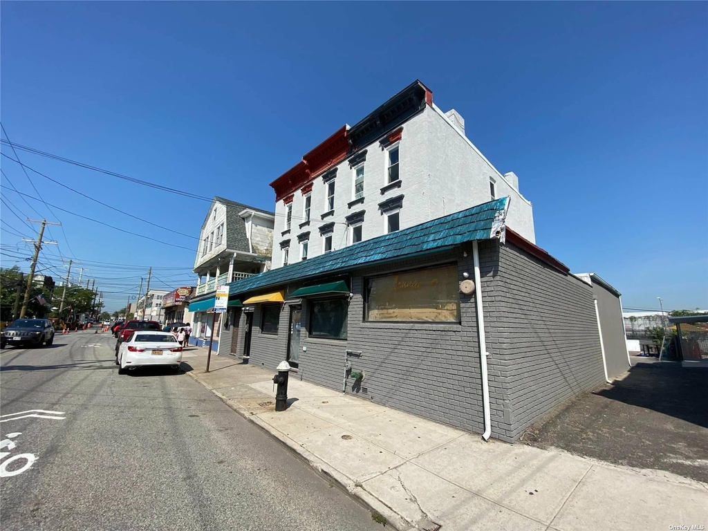 112-16 Rockaway Beach Boulevard - Photo 16