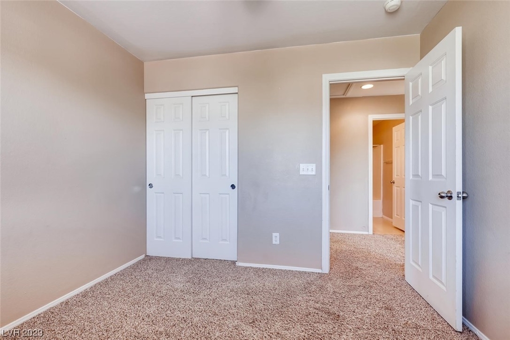 8725 Pitch Fork Avenue - Photo 11