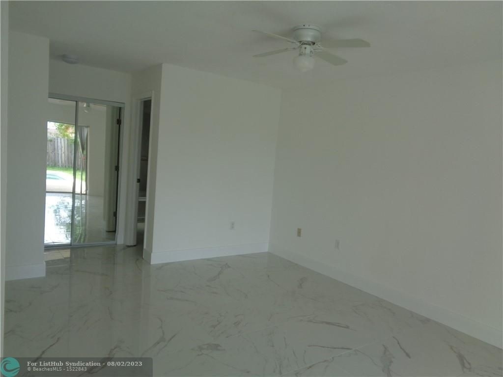 9661 Sunset Strip - Photo 10