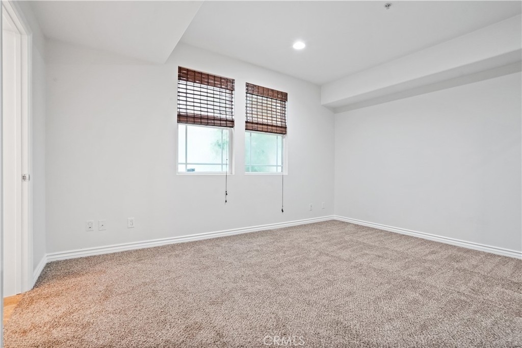 10715 Camarillo Street - Photo 29