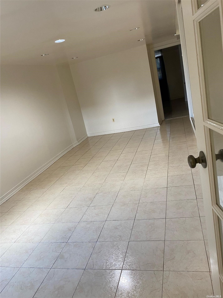 114-33 204th Street - Photo 2