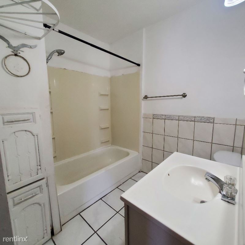 523 W 10th St A - Photo 10