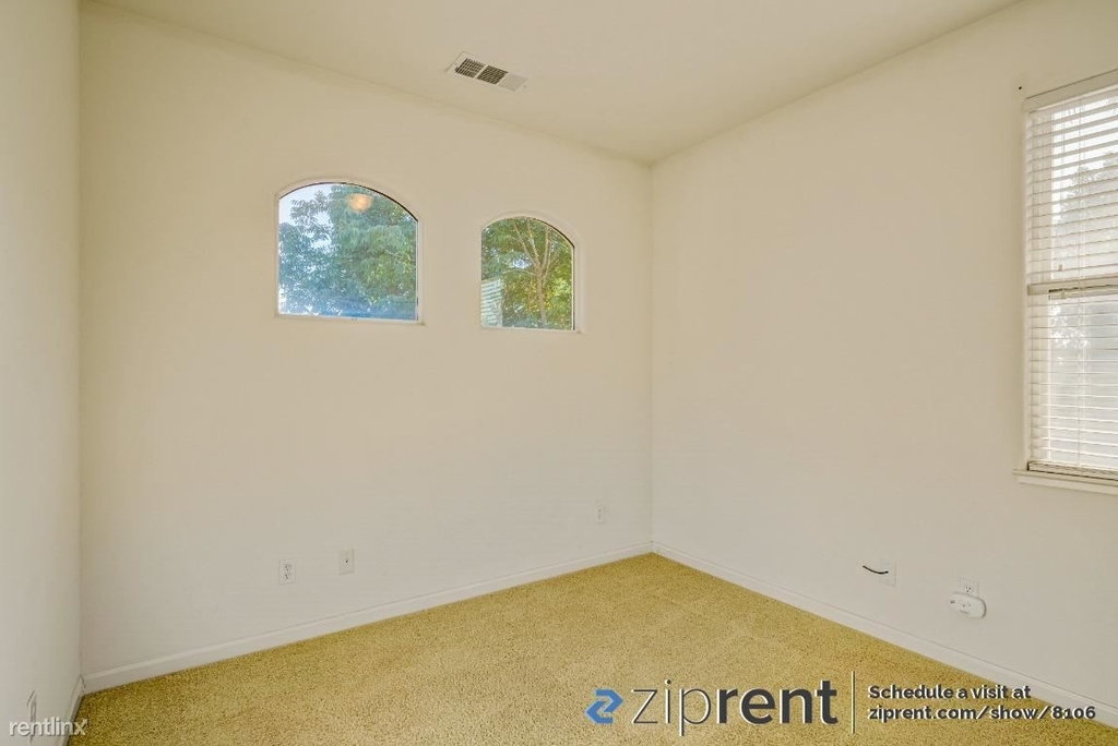 7050 Emerald Street - Photo 14