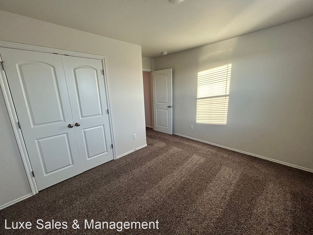 10816 Nw 119th Place - Photo 16