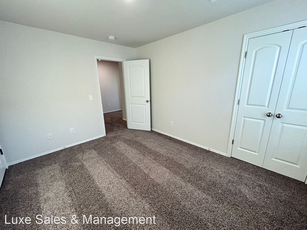 10816 Nw 119th Place - Photo 17