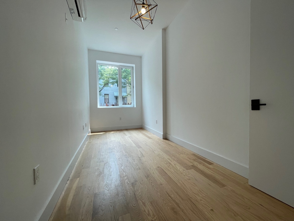 173 Jefferson Street - Photo 6