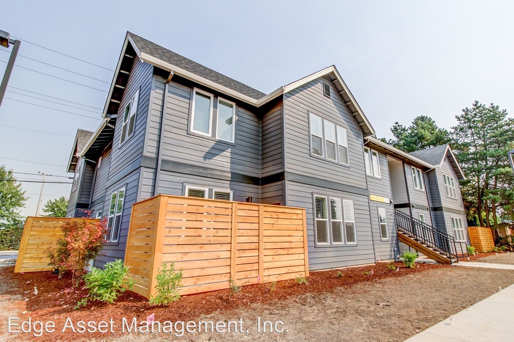 399 Ne 79th Ave - Photo 8