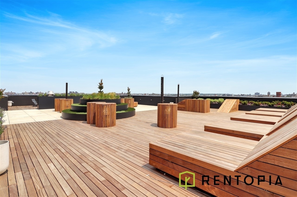 1010 Pacific Street - Photo 18