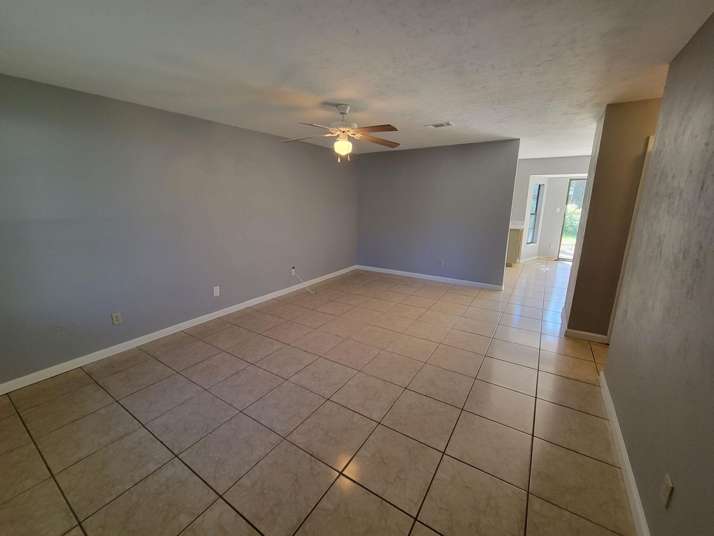 3301 Woody Way - Photo 1