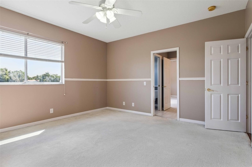 10226 Deercliff Drive - Photo 15