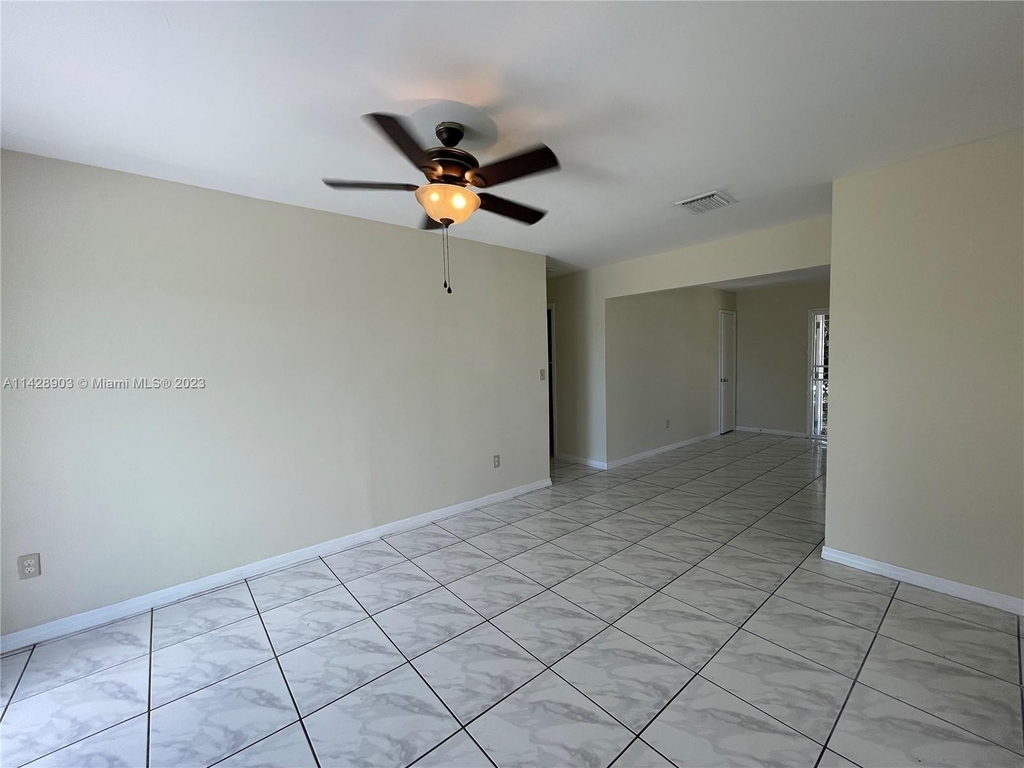8301 Sw 129th Ave - Photo 9