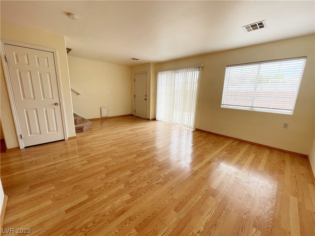 5635 Leaning Oak Avenue - Photo 2