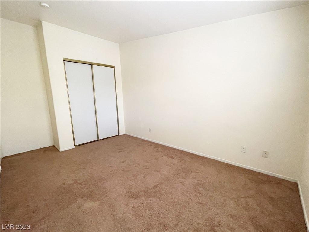 5635 Leaning Oak Avenue - Photo 14