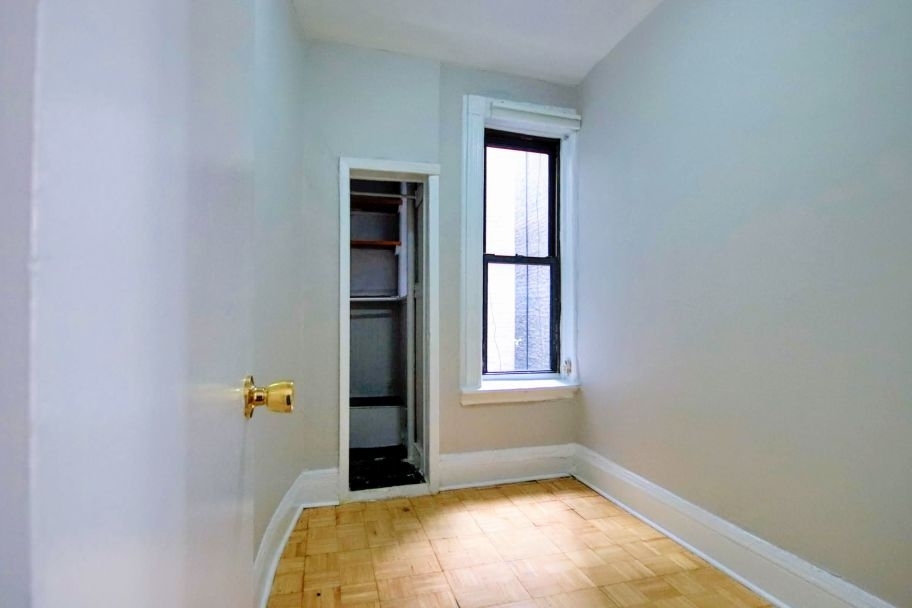 34 East 7th Street - Photo 3