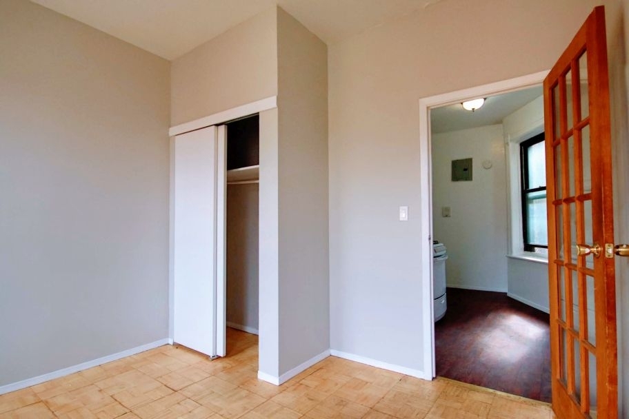 34 East 7th Street - Photo 2