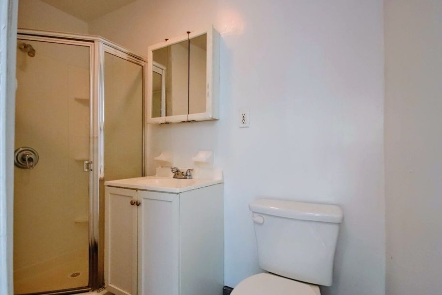 34 East 7th Street - Photo 4