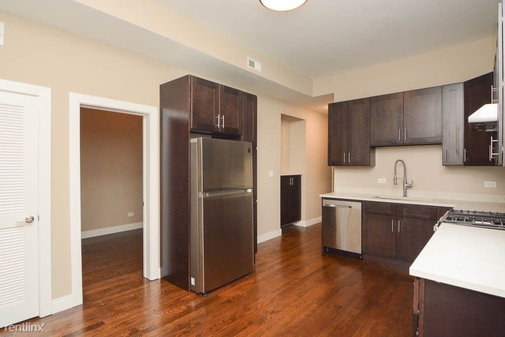 2637 W. Potomac, Unit 8 - Photo 5