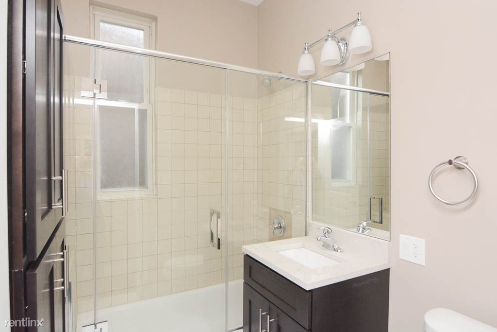 2637 W. Potomac, Unit 8 - Photo 18