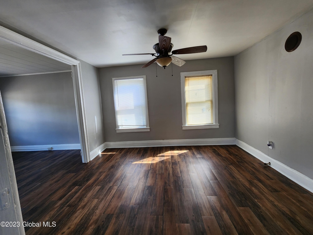 435 7th Avenue - Photo 6