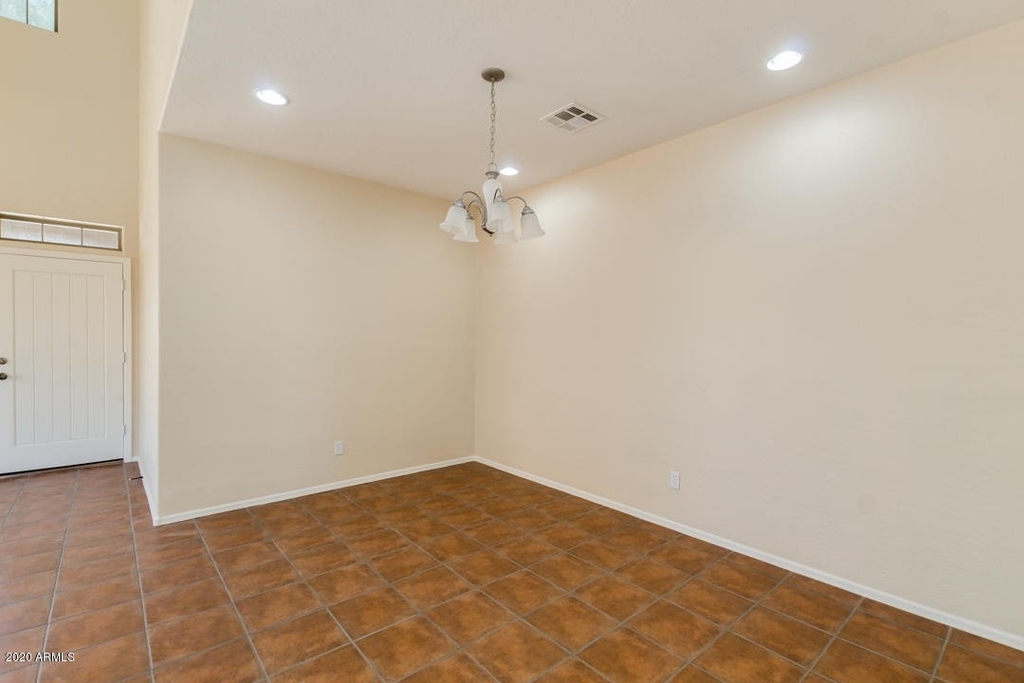 18350 W La Mirada Drive - Photo 10