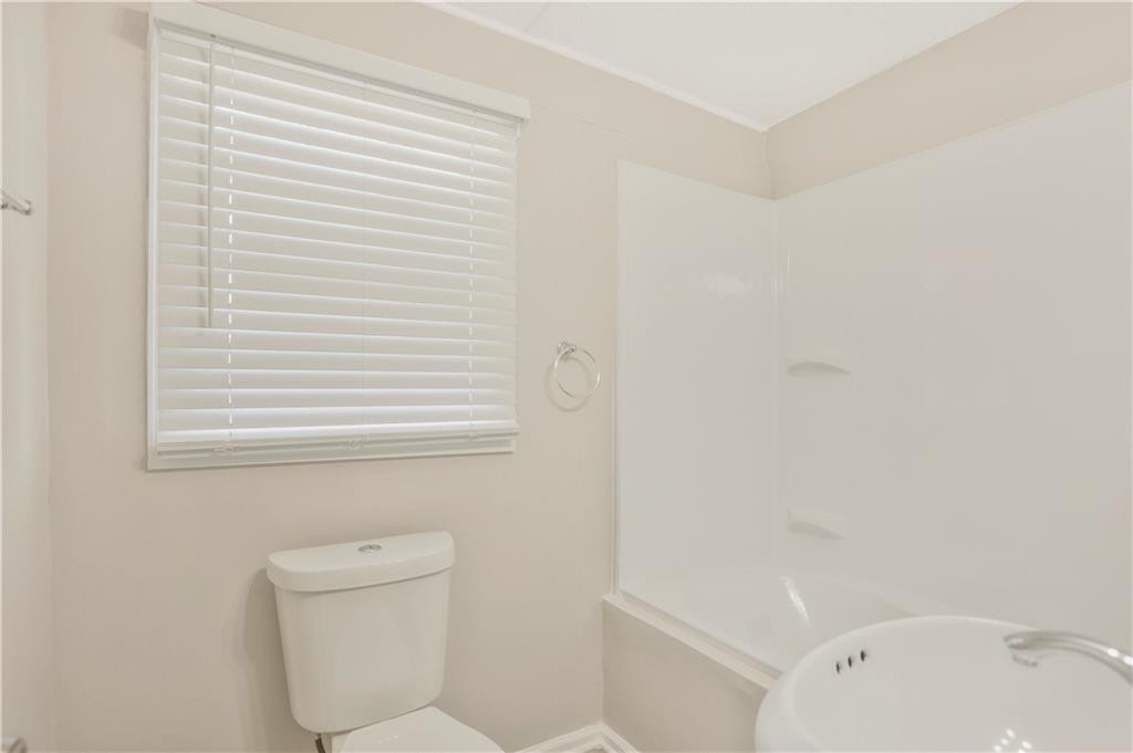 2052 Flat Shoals Terrace - Photo 5