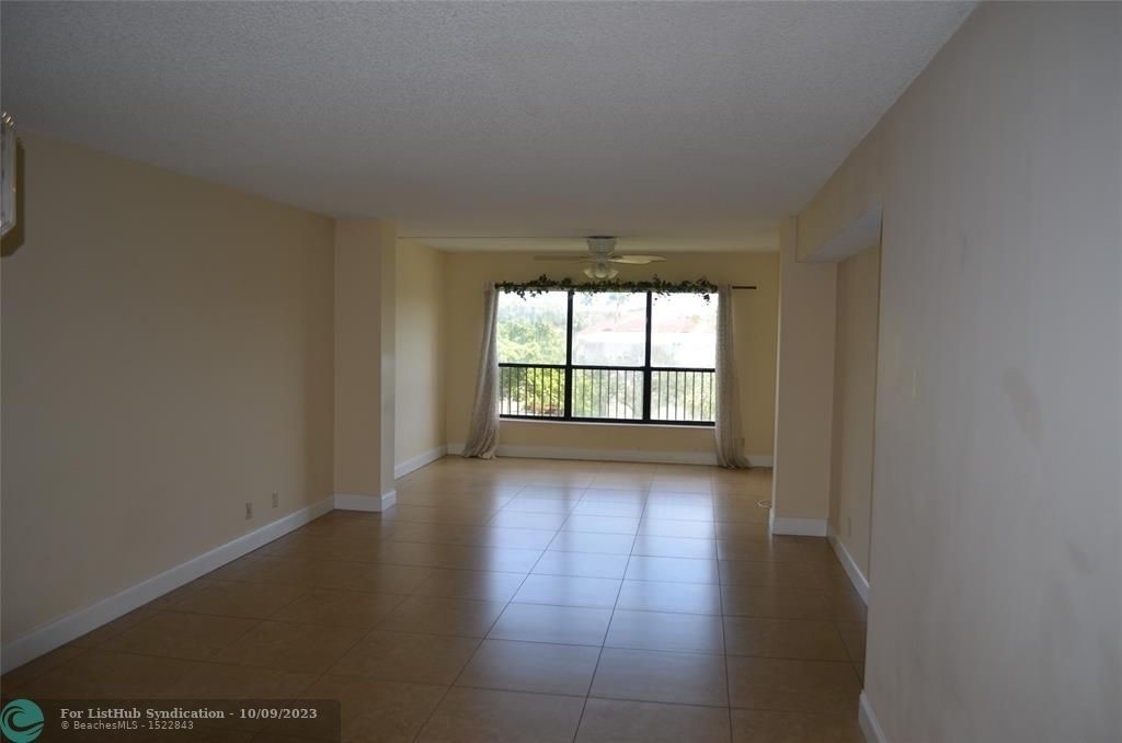 3050 Nw 42nd Ave - Photo 8