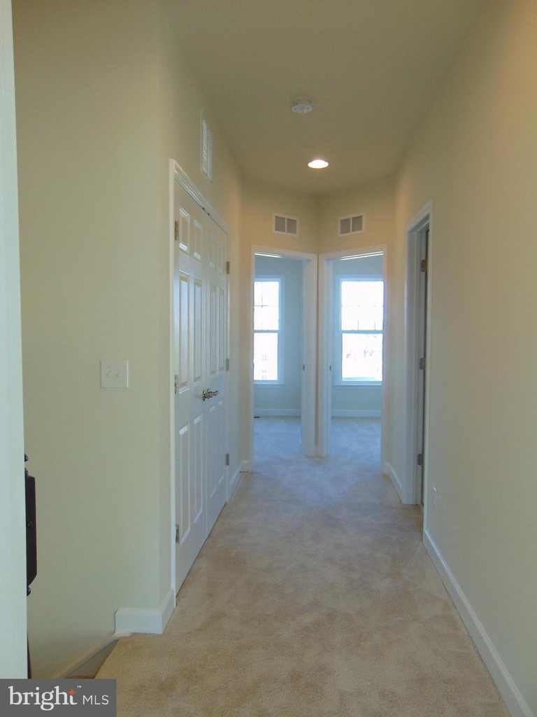 42641 Oak Park Sq - Photo 19