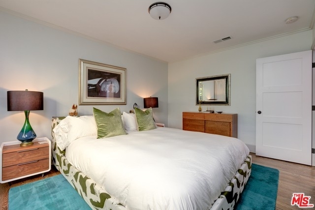 1551 Courtney Ave - Photo 19