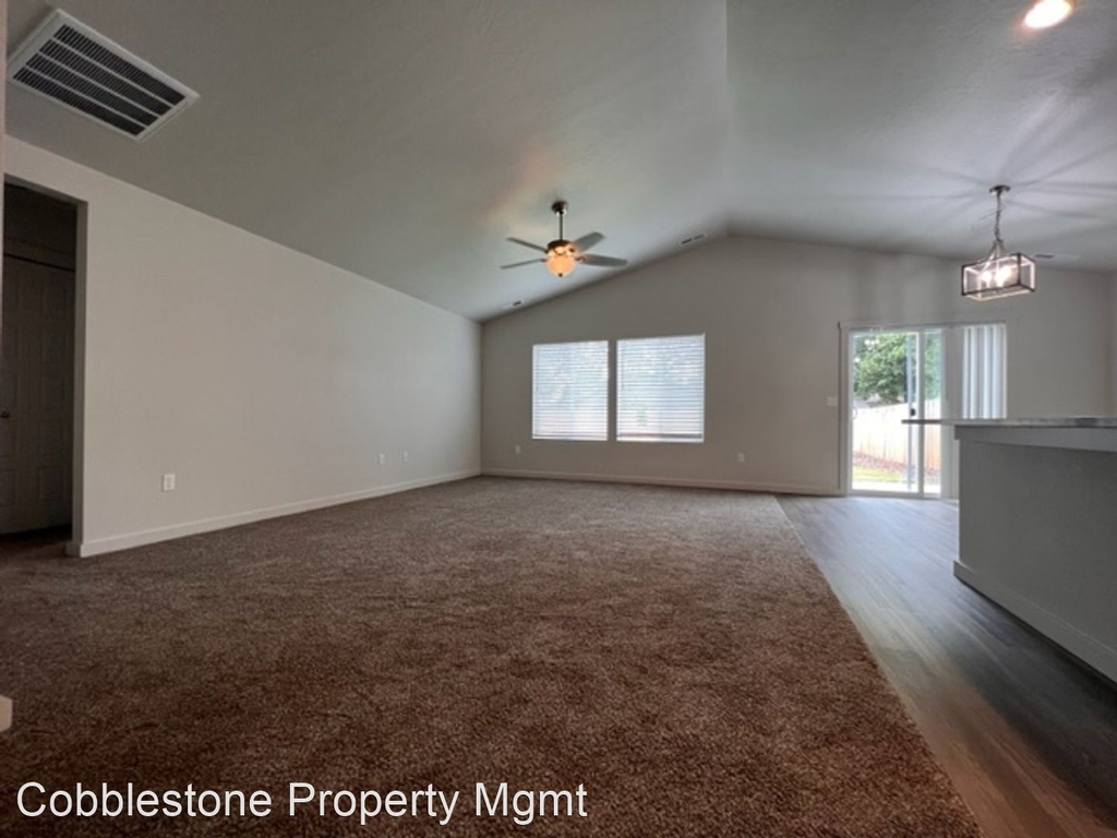 12690 W Fig Ct - Photo 11