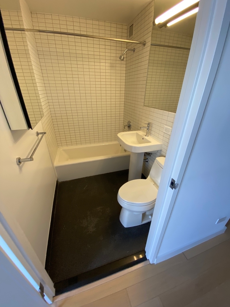 East 39th Street - Photo 1