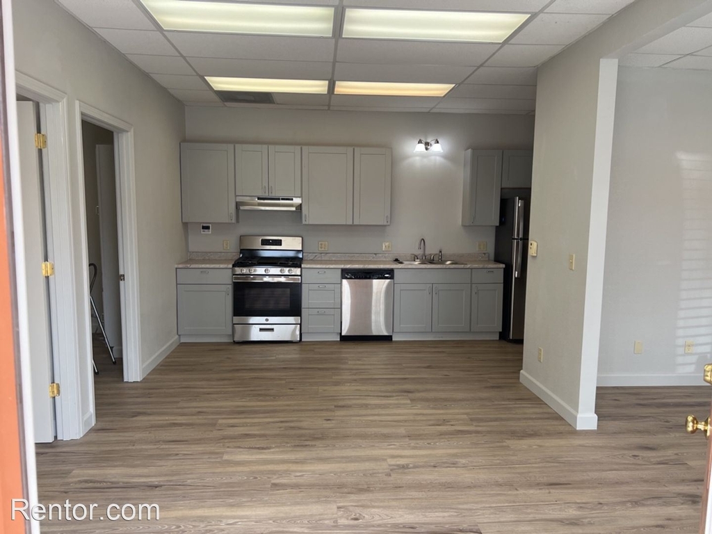 2926 G Street - Photo 1