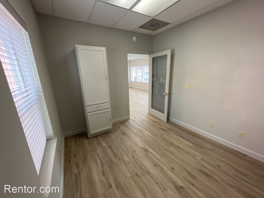 2926 G Street - Photo 5