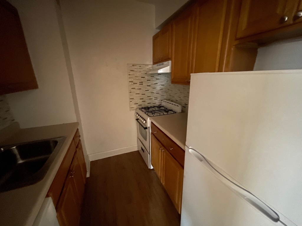 102-40 67th Road - Photo 3