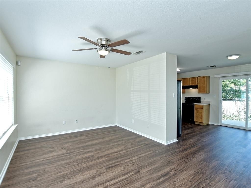 1616  Windy Park Ct - Photo 3