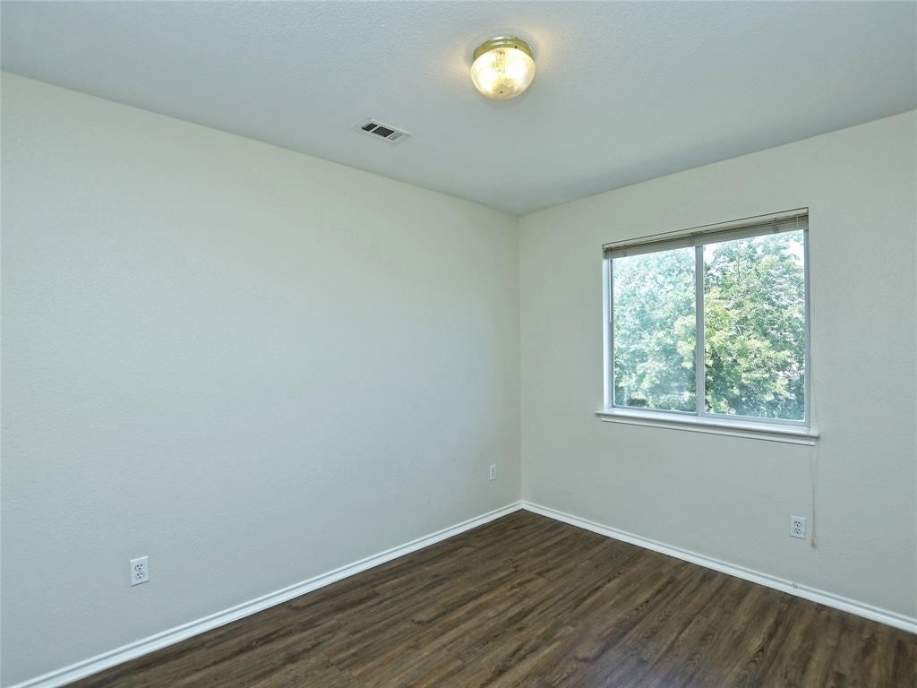 1616  Windy Park Ct - Photo 10